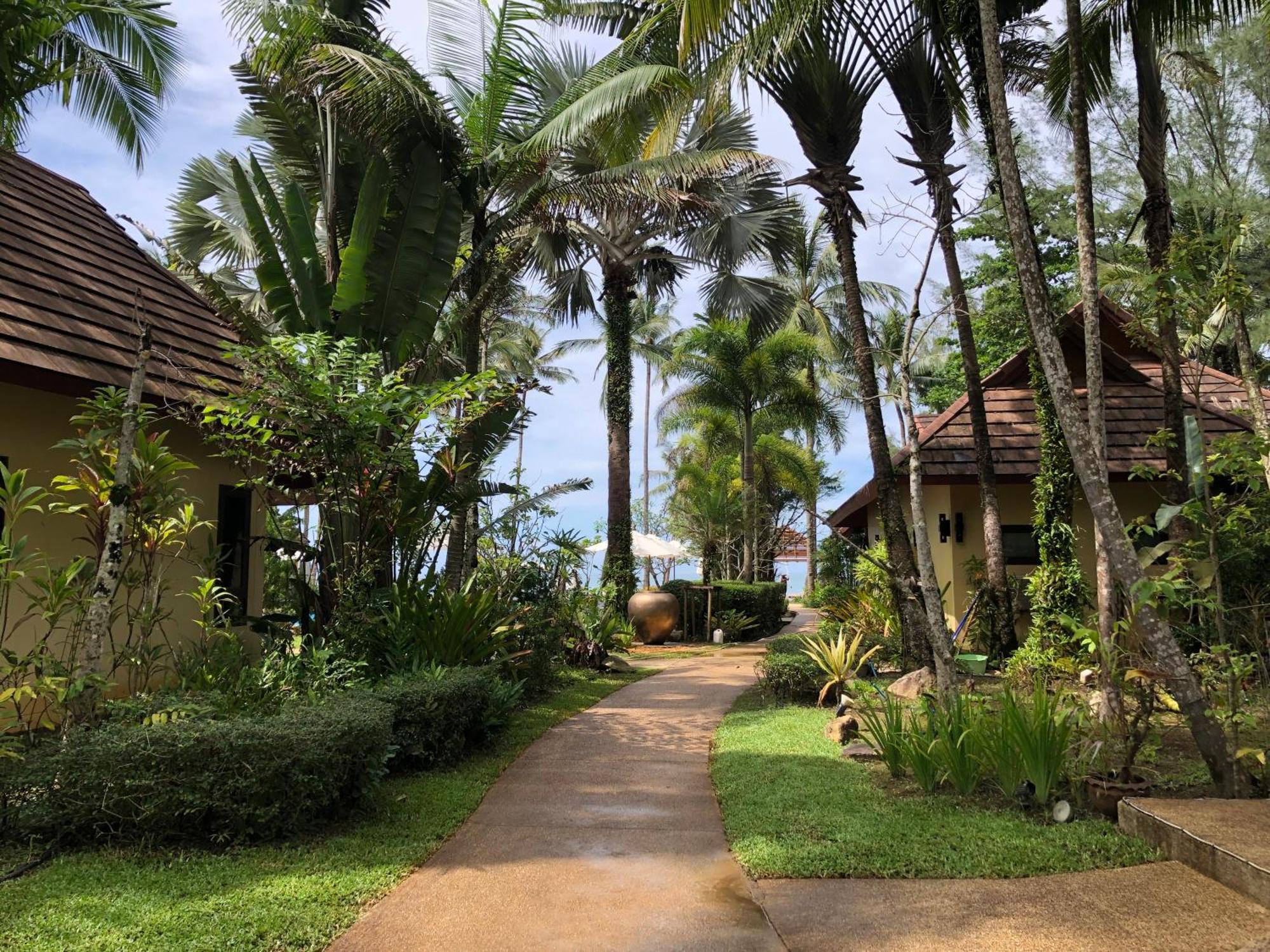Nang Thong Beach Resort Khaulak Kültér fotó