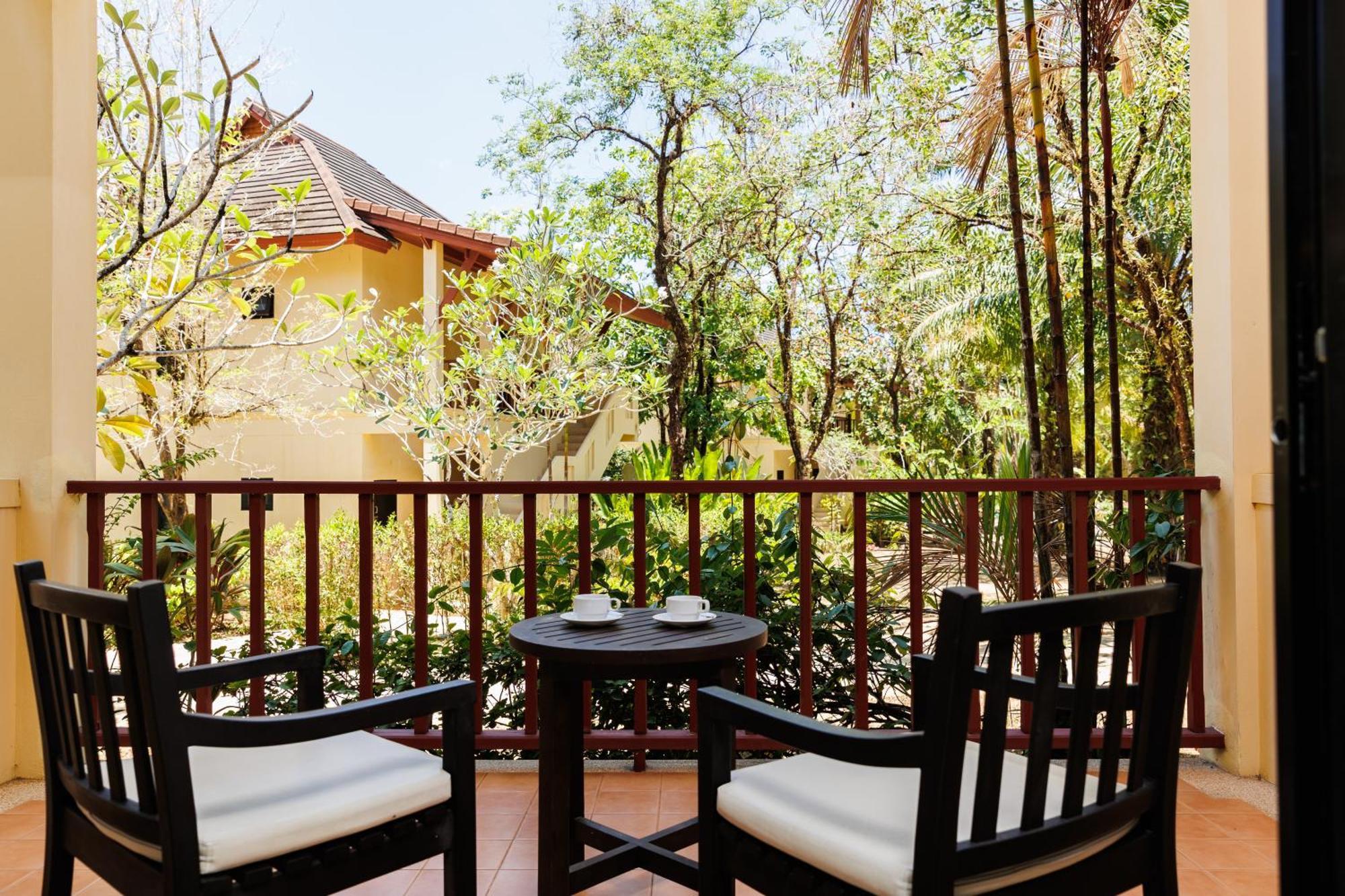 Nang Thong Beach Resort Khaulak Kültér fotó