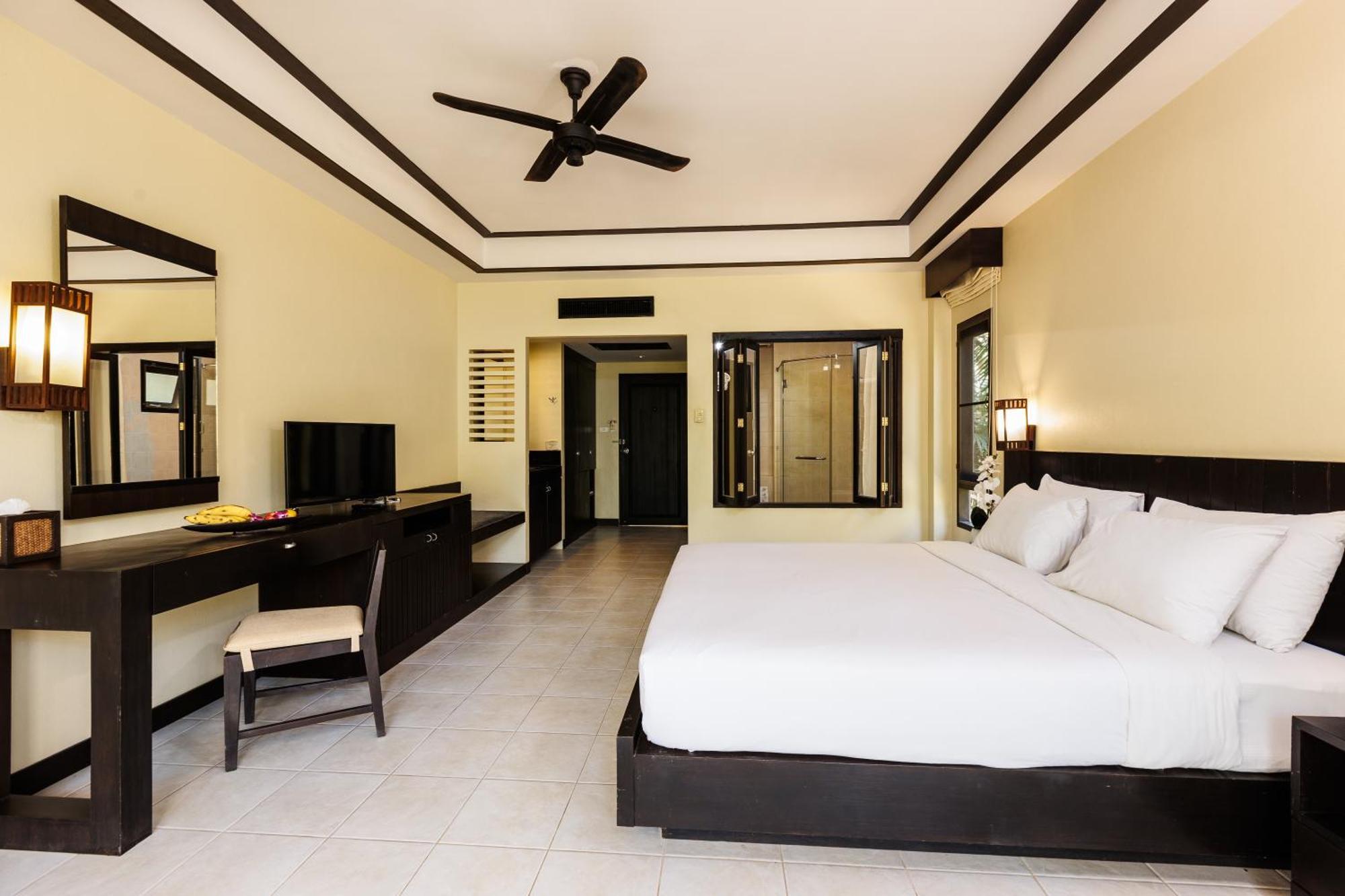 Nang Thong Beach Resort Khaulak Kültér fotó