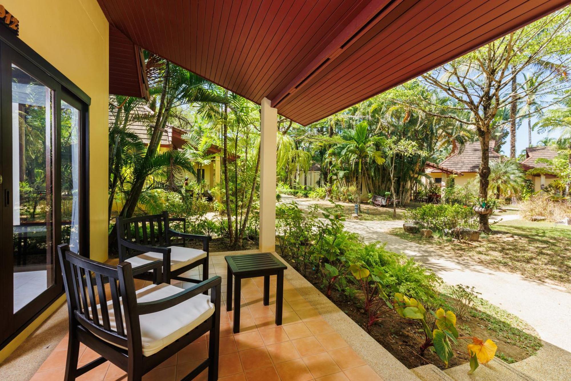 Nang Thong Beach Resort Khaulak Kültér fotó